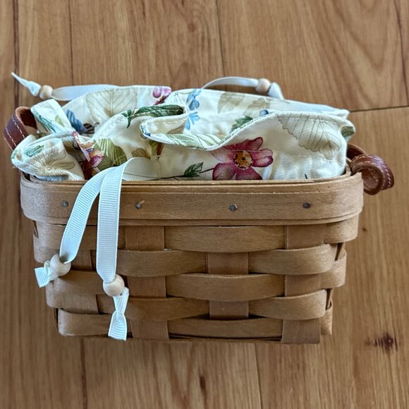 LONGABERGER 2001 BASKET w/BOTANICAL LINER & LEATHER HANDLES - Picture 2 of 3